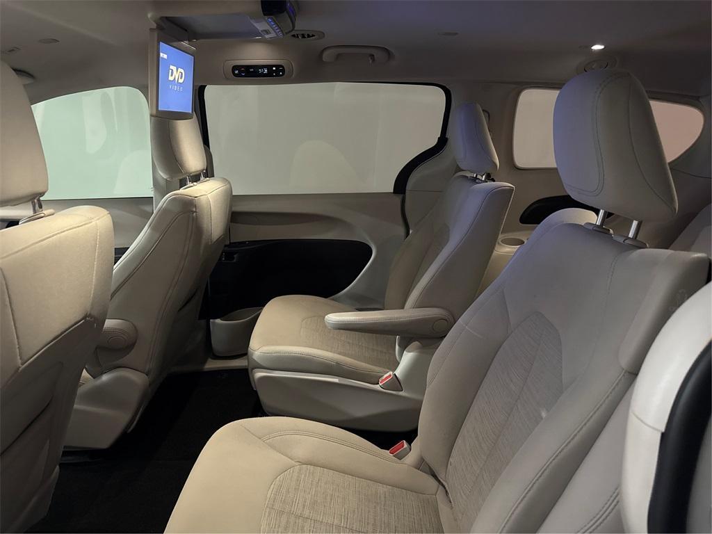 used 2018 Chrysler Pacifica Hybrid car, priced at $19,291