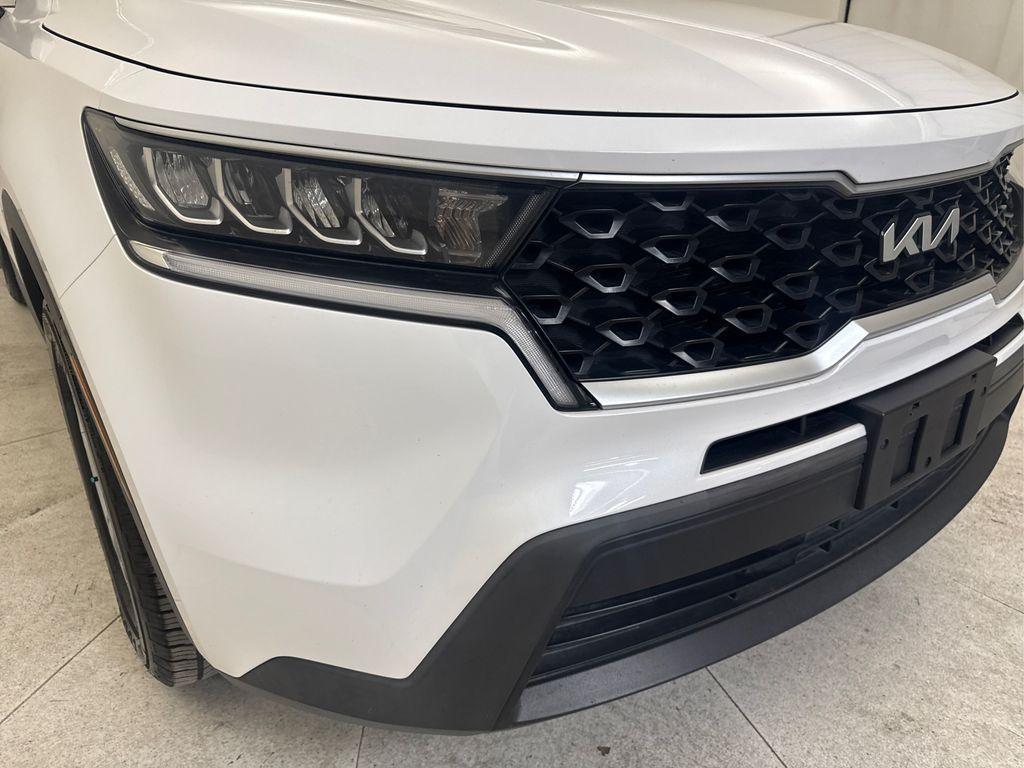 used 2022 Kia Sorento car, priced at $19,991