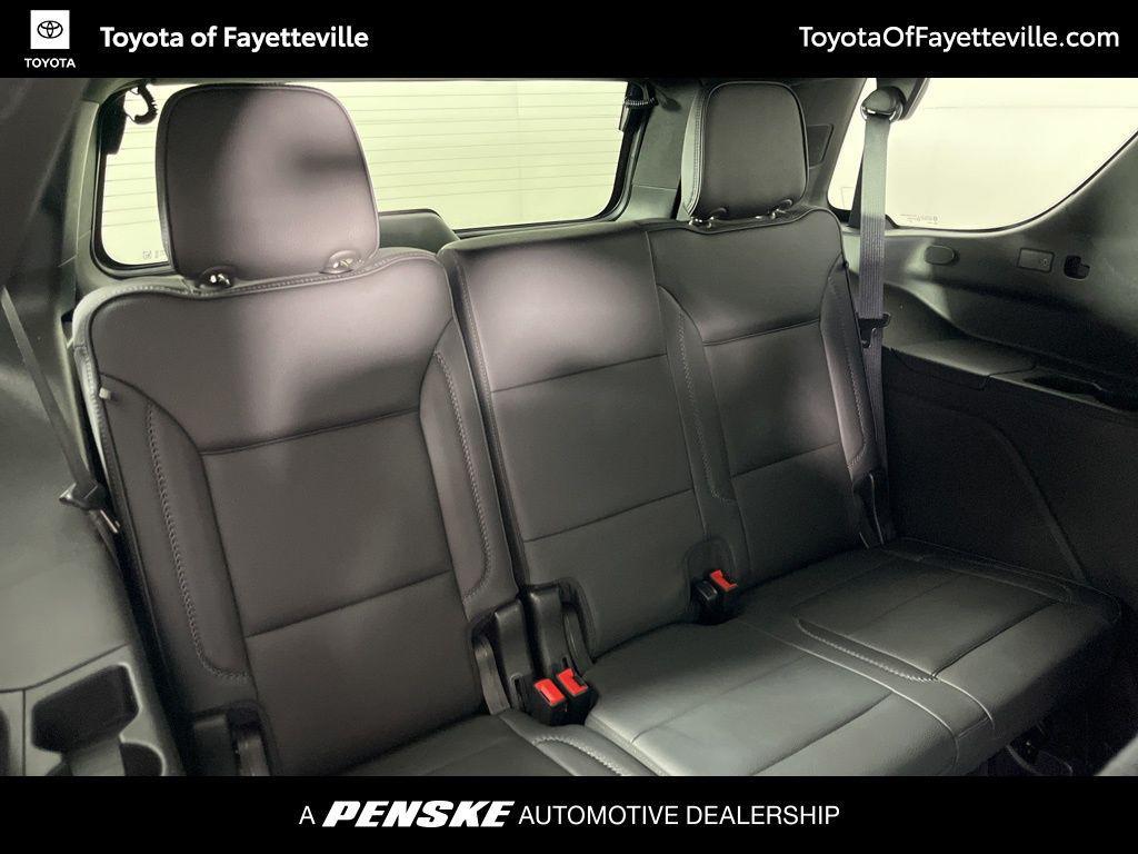 used 2021 GMC Yukon car, priced at $46,940