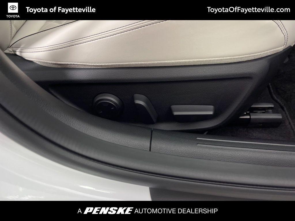 used 2025 Genesis G70 car, priced at $41,969