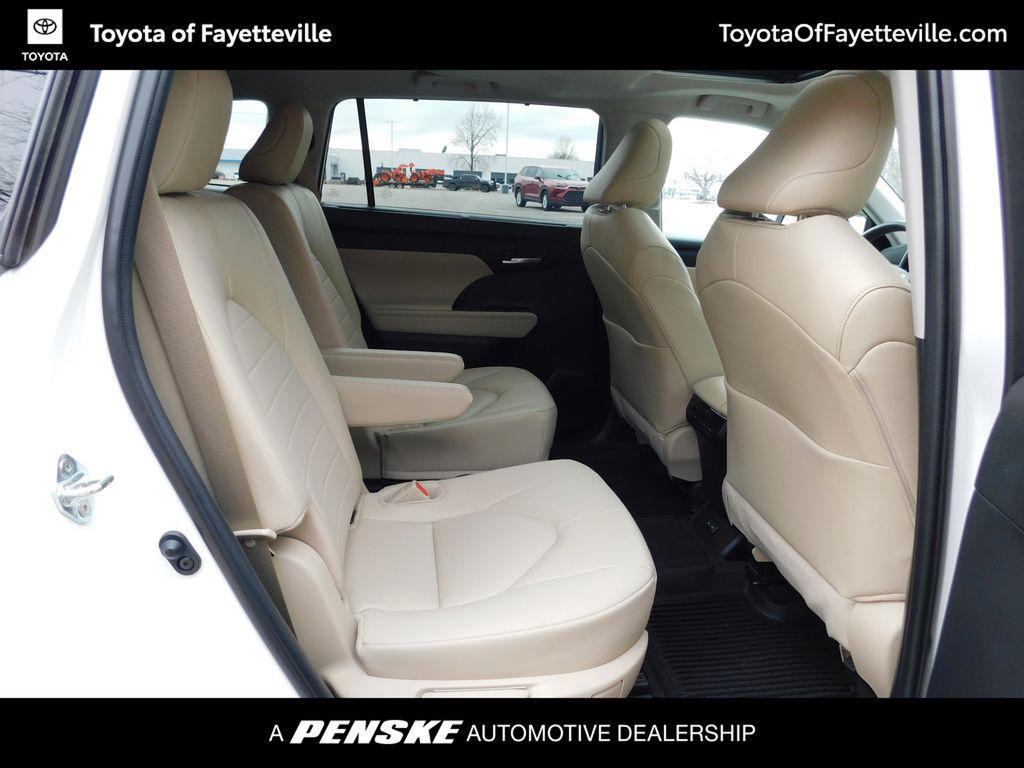 used 2023 Toyota Highlander car, priced at $38,500