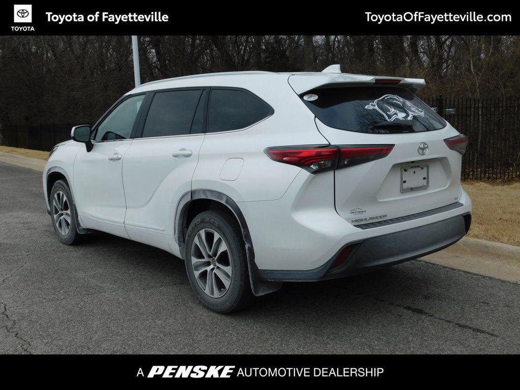 used 2023 Toyota Highlander car, priced at $38,500