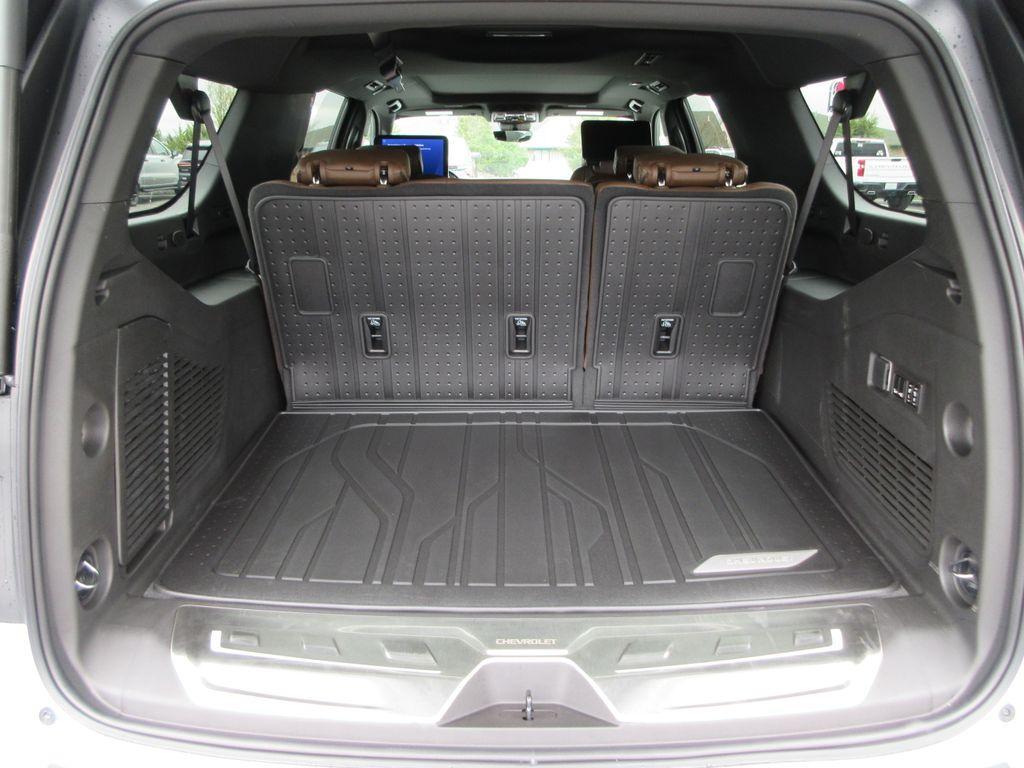 new 2026 Chevrolet Suburban car, priced at $96,509