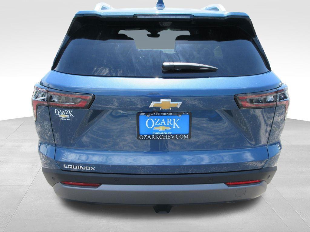 new 2026 Chevrolet Equinox car, priced at $32,161