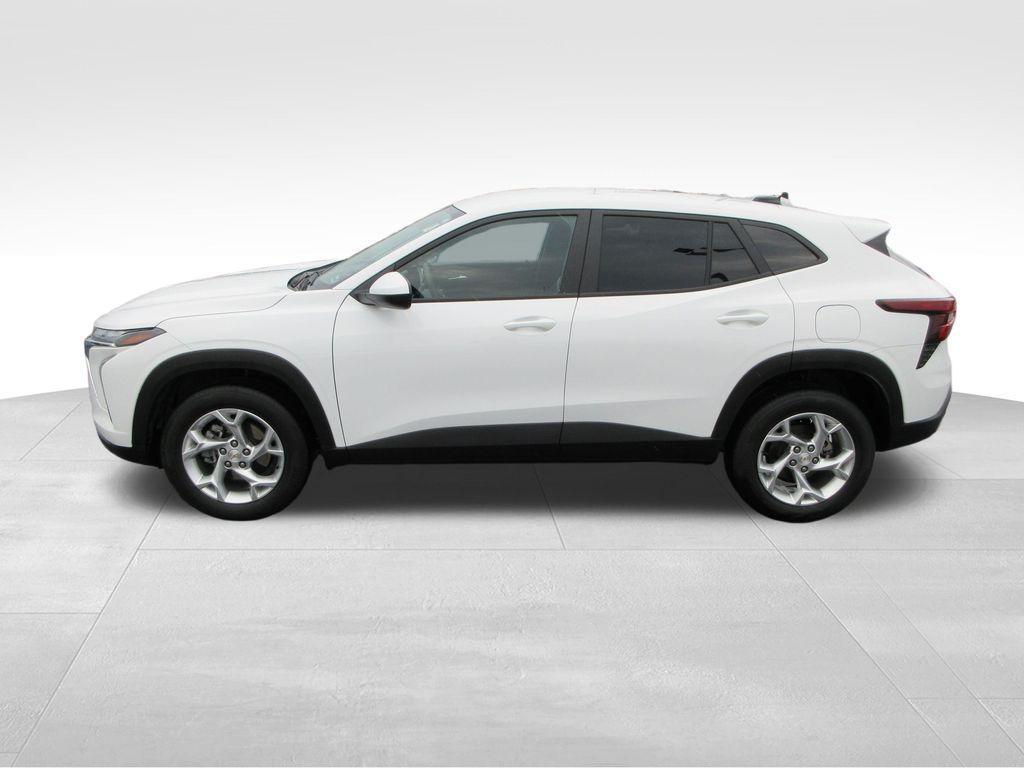 used 2025 Chevrolet Trax car, priced at $22,349