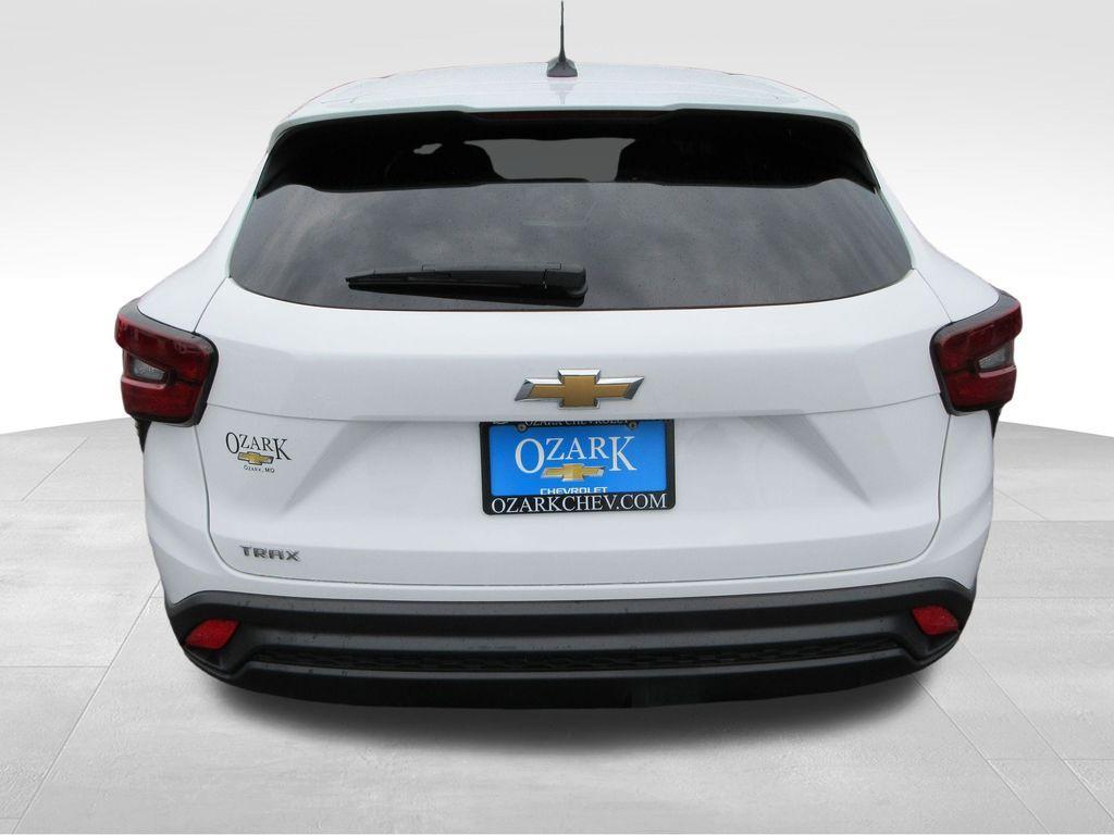 used 2025 Chevrolet Trax car, priced at $22,349