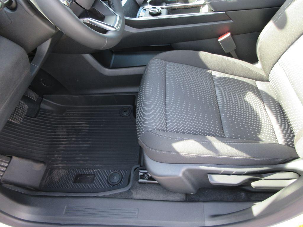 new 2026 Chevrolet Equinox car, priced at $32,795