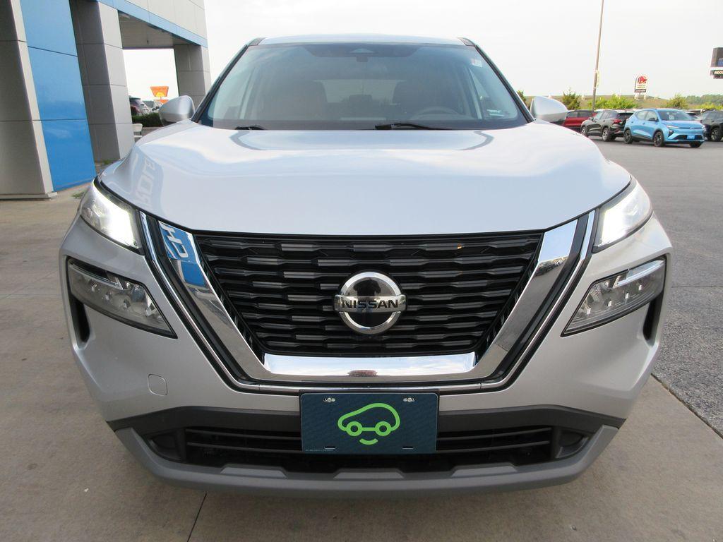used 2021 Nissan Rogue car, priced at $17,199