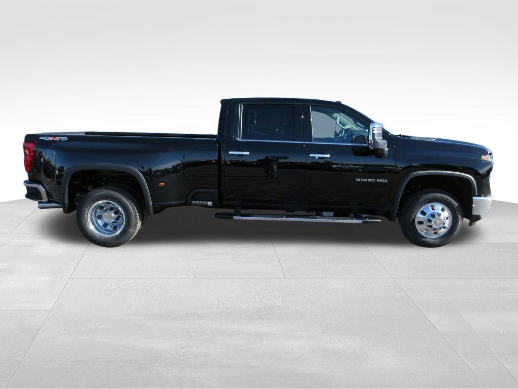 new 2026 Chevrolet Silverado 3500 car, priced at $80,165