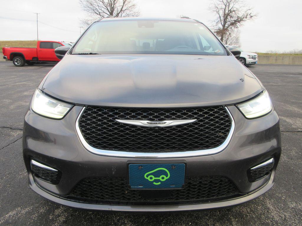 used 2021 Chrysler Pacifica car, priced at $16,920