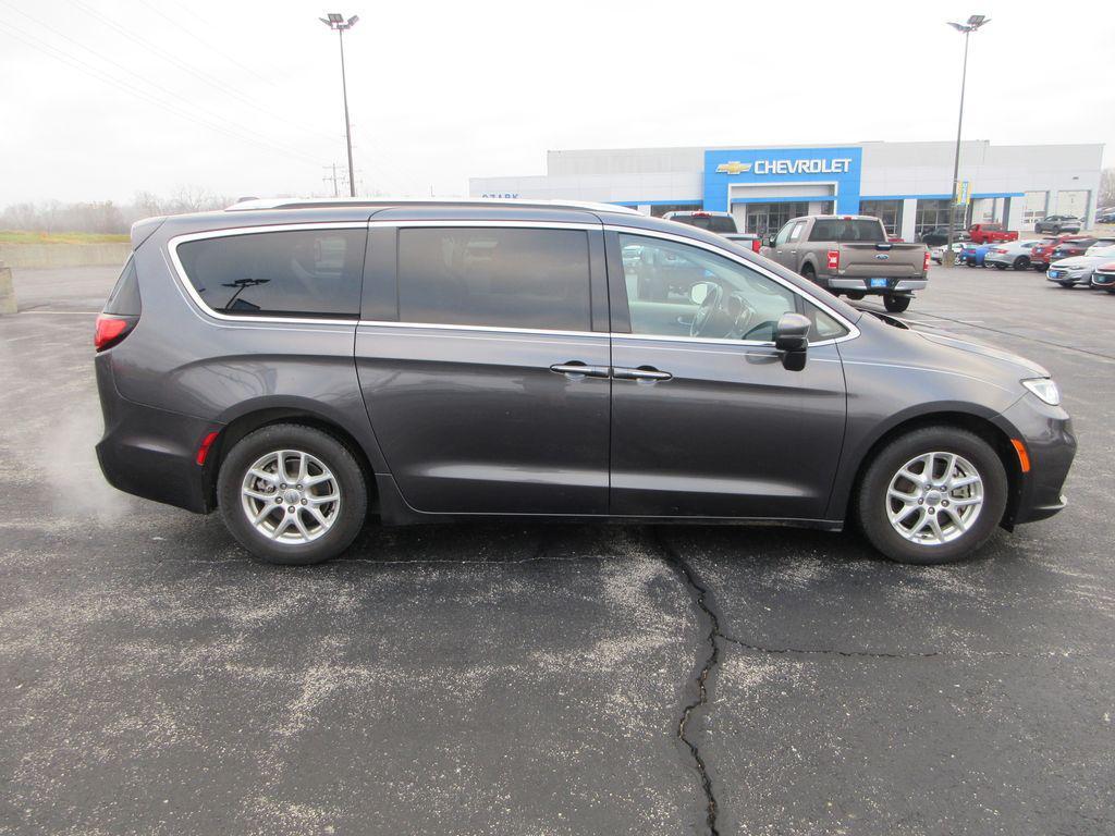 used 2021 Chrysler Pacifica car, priced at $16,920