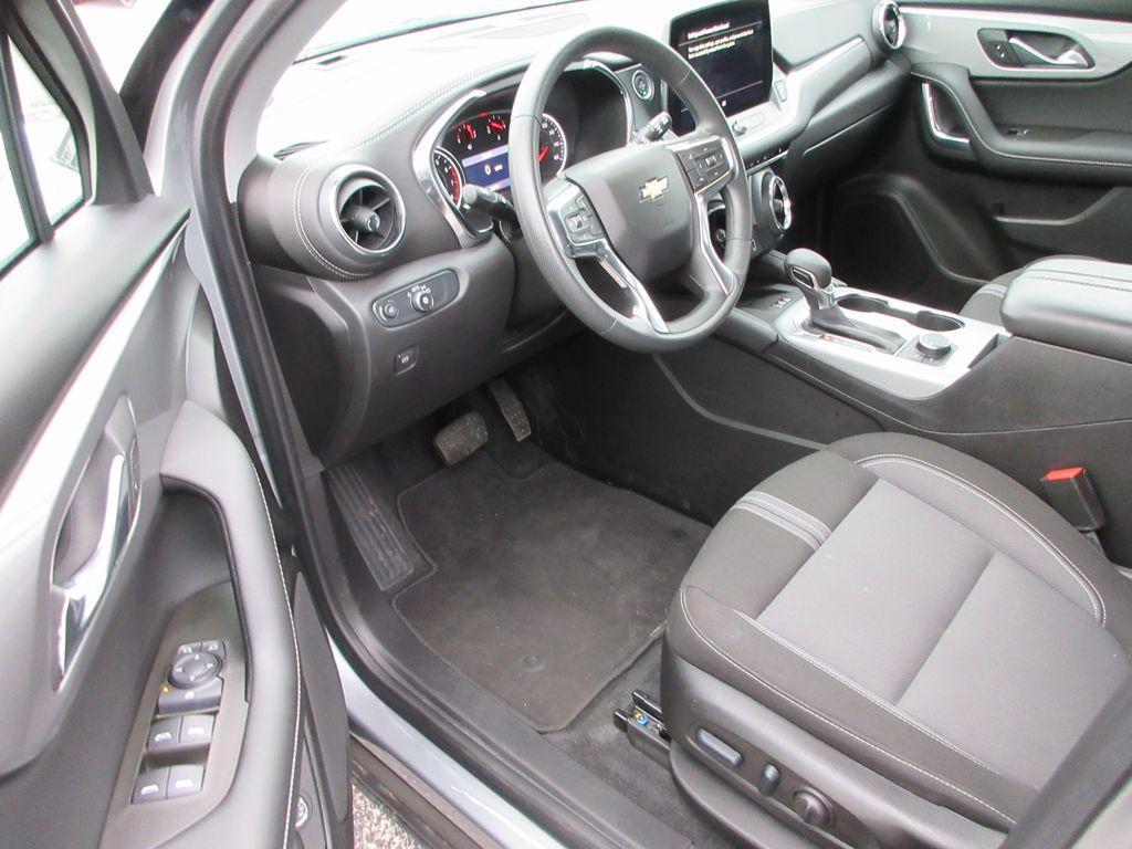 used 2024 Chevrolet Blazer car, priced at $27,800