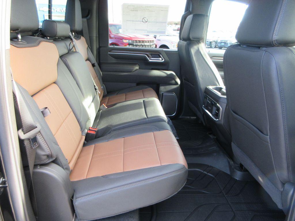 new 2026 Chevrolet Silverado 3500 car, priced at $83,321