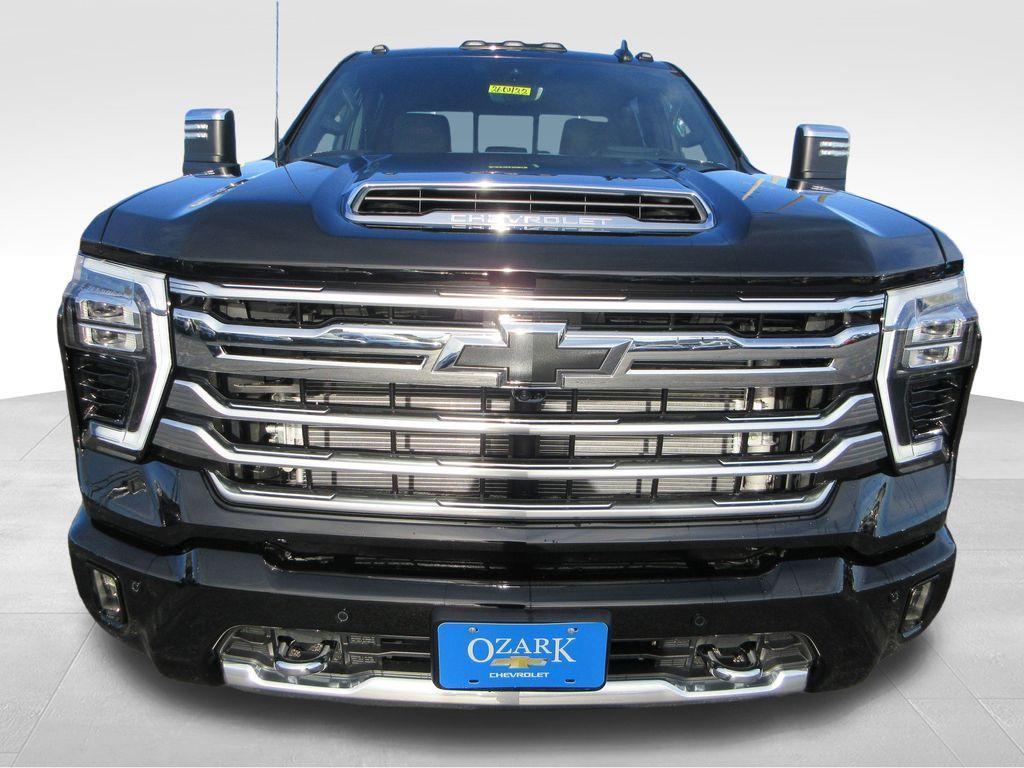new 2026 Chevrolet Silverado 3500 car, priced at $83,321
