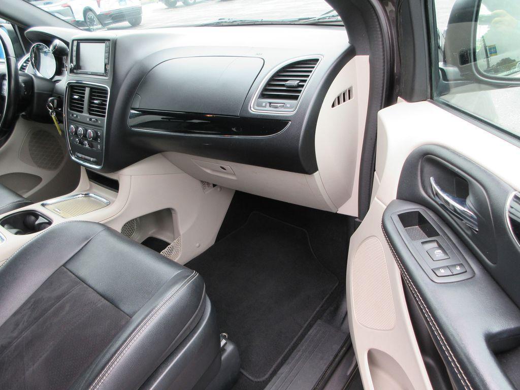 used 2020 Dodge Grand Caravan car, priced at $13,349