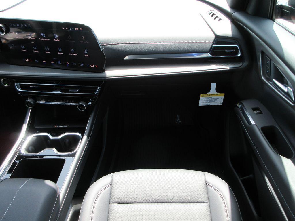 new 2026 Chevrolet Traverse car, priced at $47,863