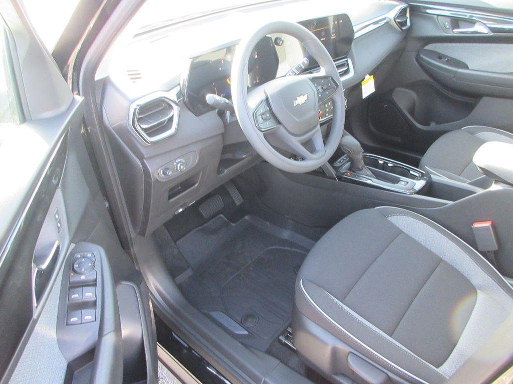 new 2026 Chevrolet TrailBlazer car, priced at $24,923