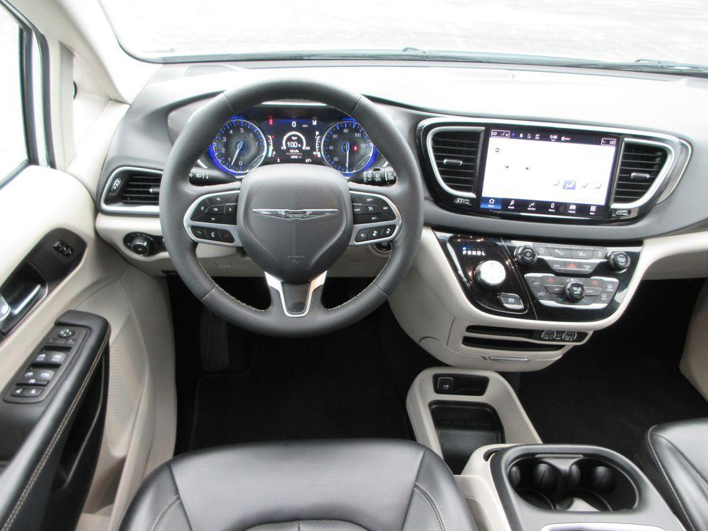 used 2023 Chrysler Pacifica car, priced at $25,099