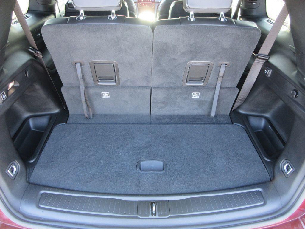 used 2025 Jeep Grand Cherokee L car, priced at $39,700