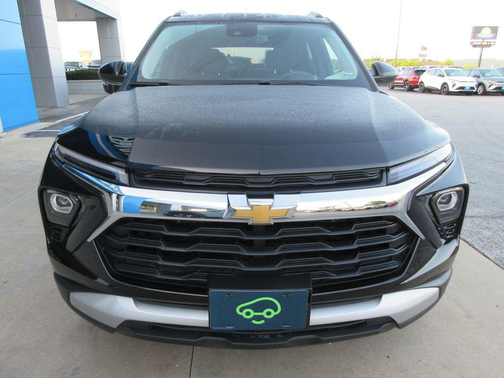 used 2025 Chevrolet TrailBlazer car, priced at $22,375