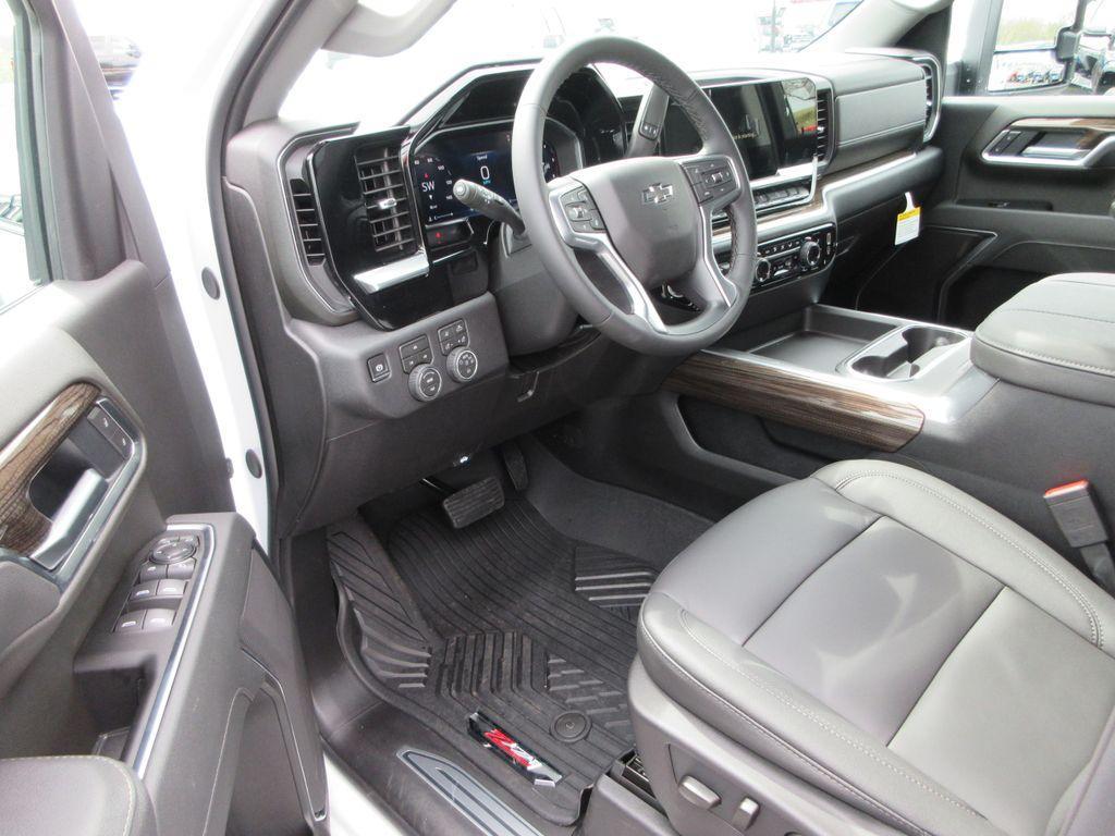 new 2026 Chevrolet Silverado 3500 car, priced at $75,692