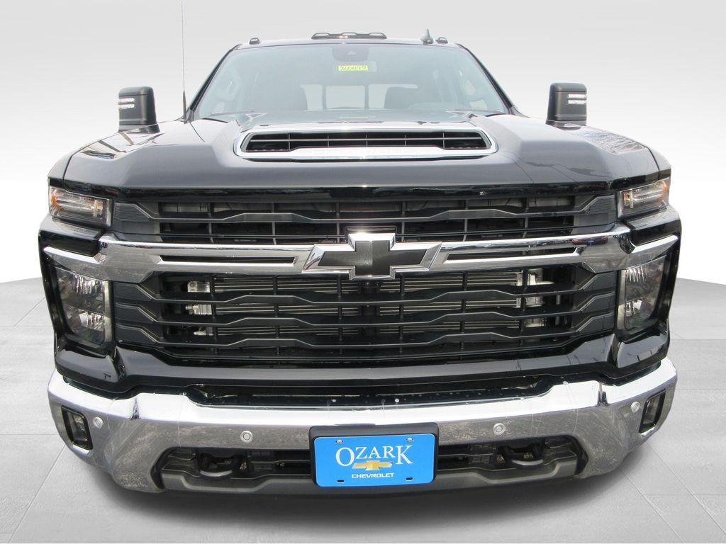 new 2026 Chevrolet Silverado 3500 car, priced at $75,621