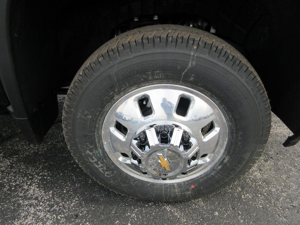 new 2026 Chevrolet Silverado 3500 car, priced at $75,621