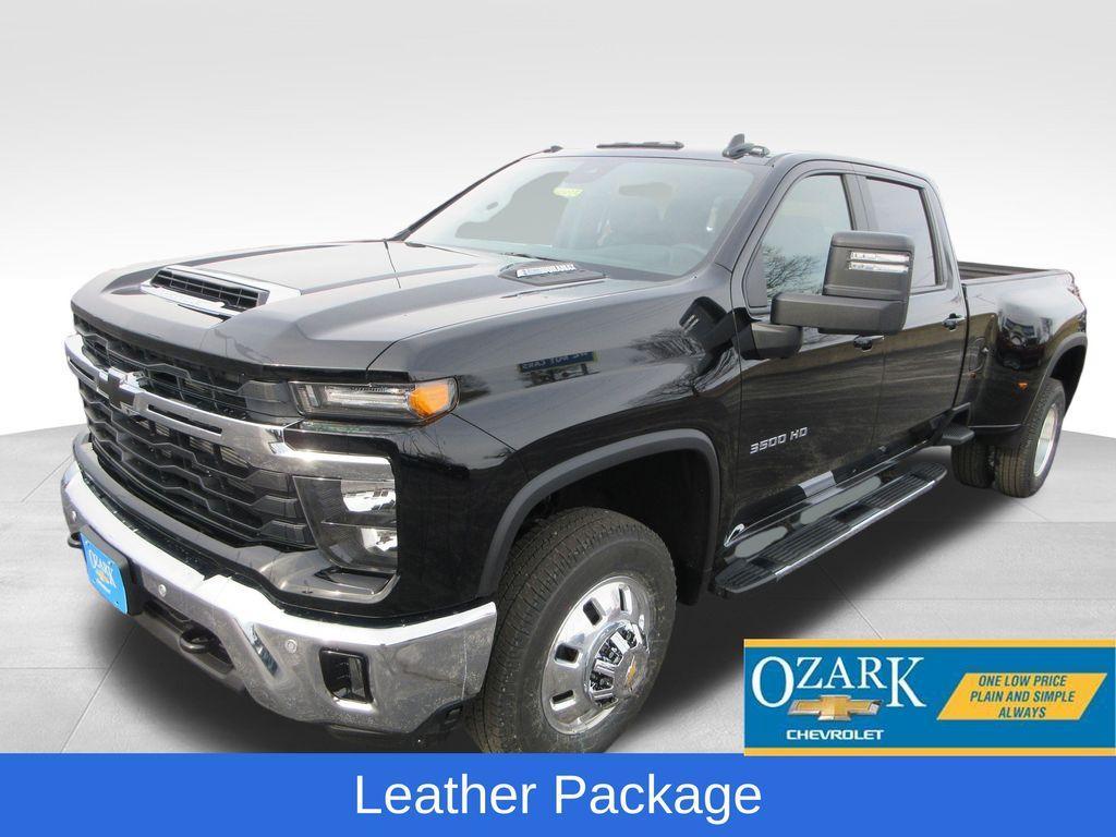new 2026 Chevrolet Silverado 3500 car, priced at $75,621