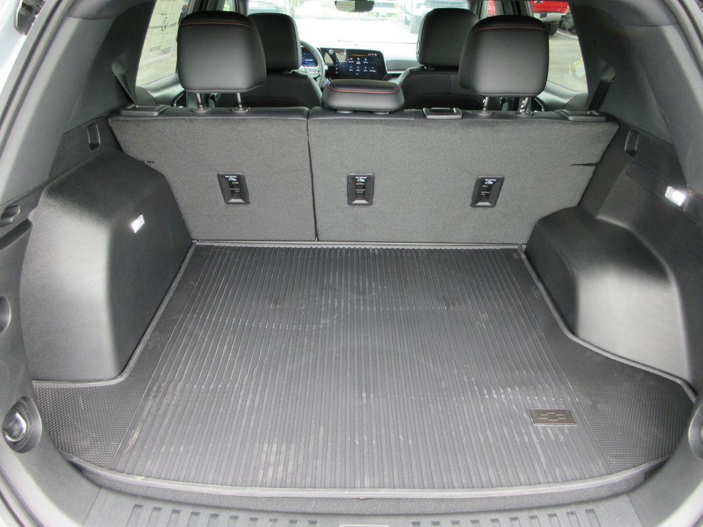 new 2026 Chevrolet Equinox car, priced at $35,906