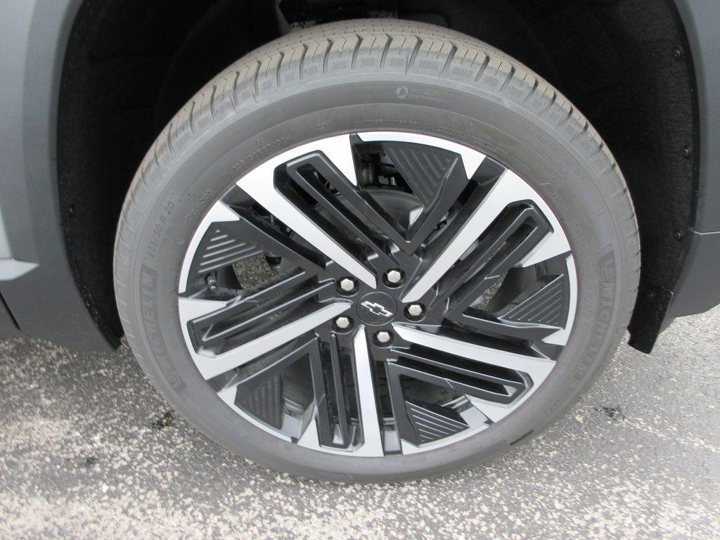 new 2026 Chevrolet Equinox car, priced at $35,906
