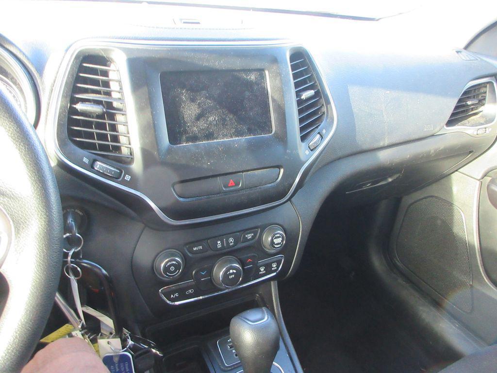 used 2019 Jeep Cherokee car, priced at $10,379