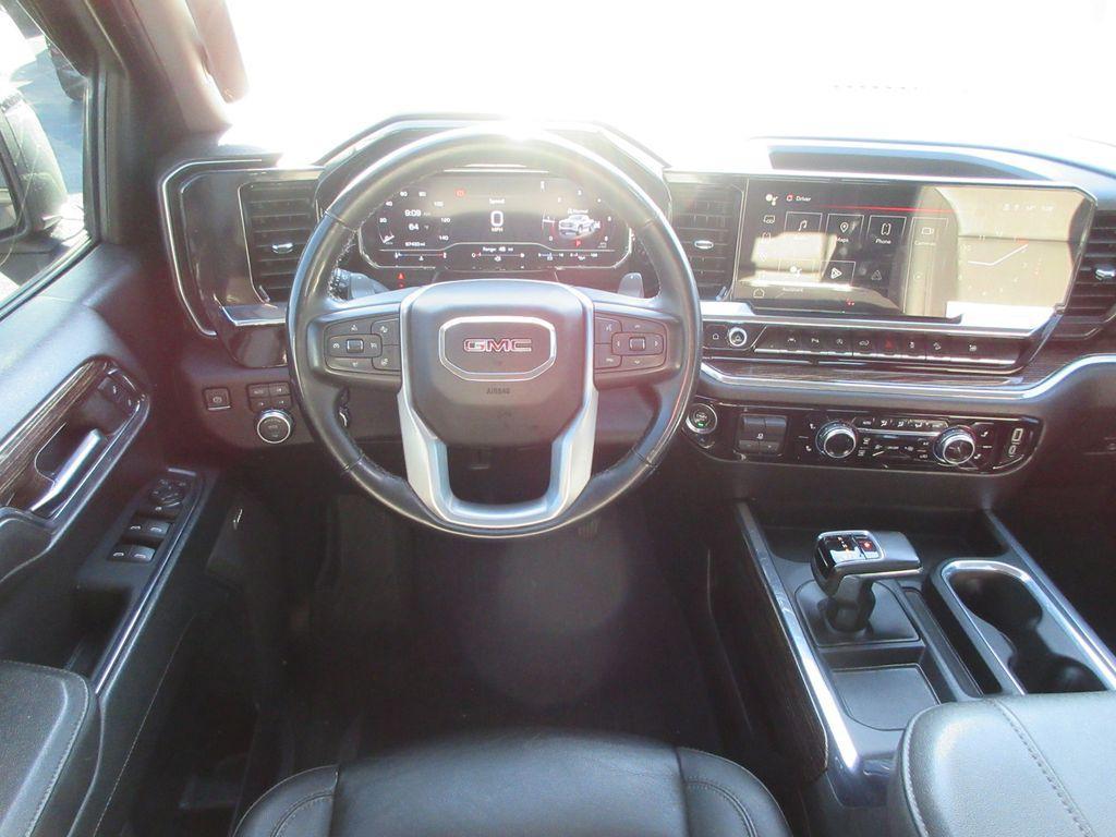 used 2024 GMC Sierra 1500 car, priced at $40,099