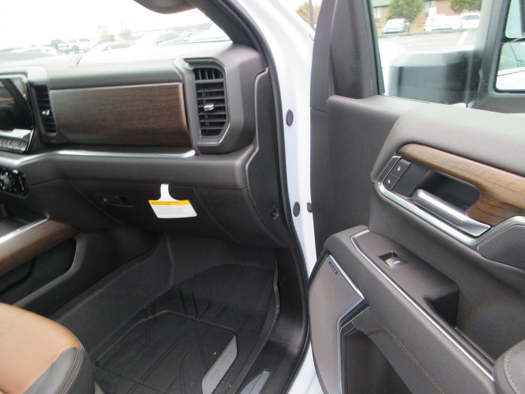 new 2026 Chevrolet Silverado 3500 car, priced at $86,488