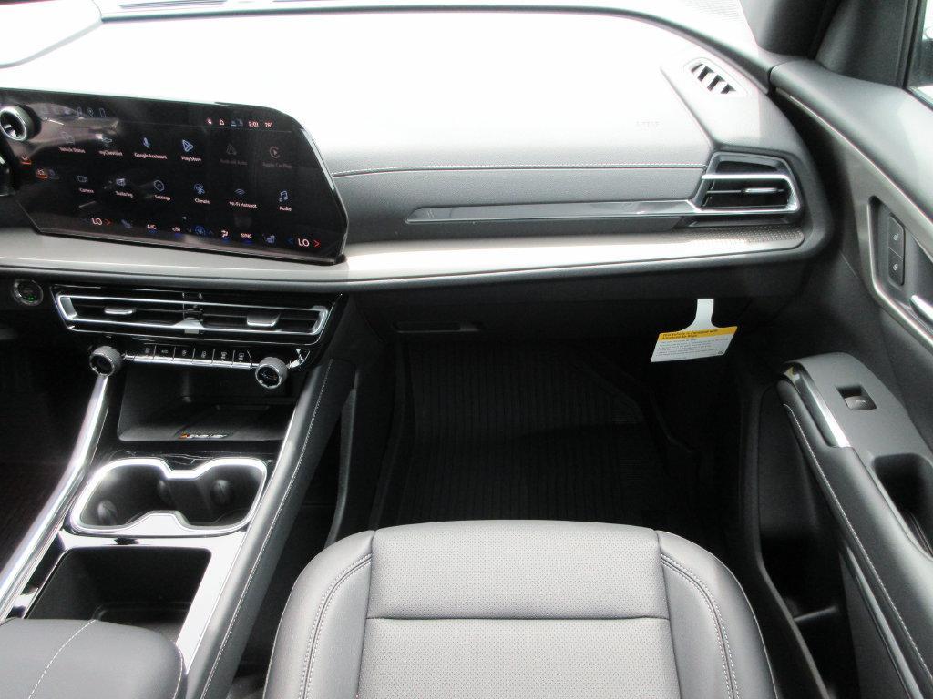 new 2027 Chevrolet Traverse car, priced at $44,182