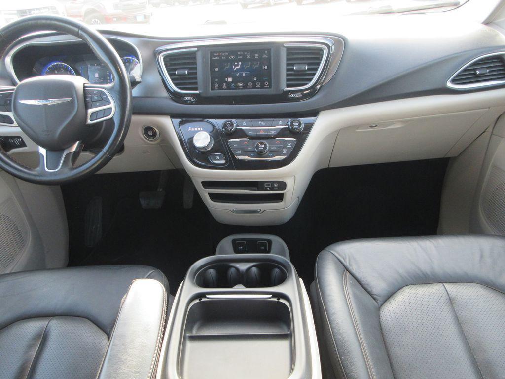 used 2020 Chrysler Pacifica car, priced at $13,980