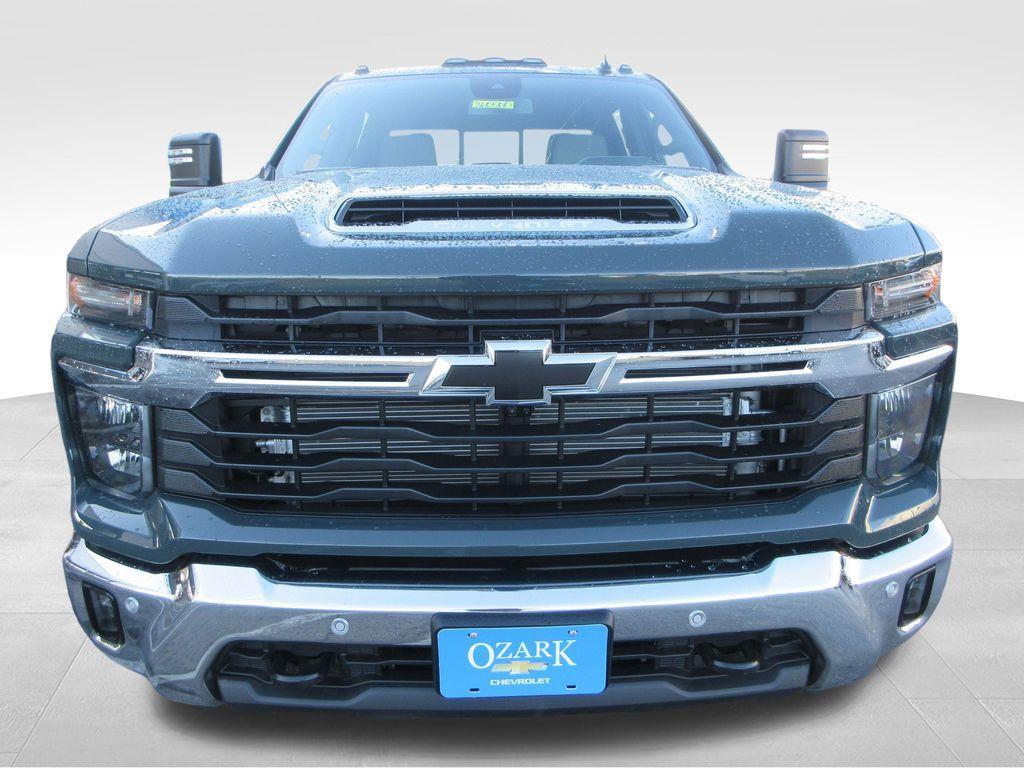 new 2026 Chevrolet Silverado 3500 car, priced at $75,621