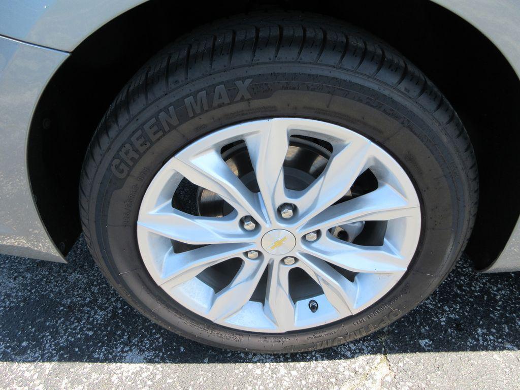used 2024 Chevrolet Malibu car, priced at $21,349