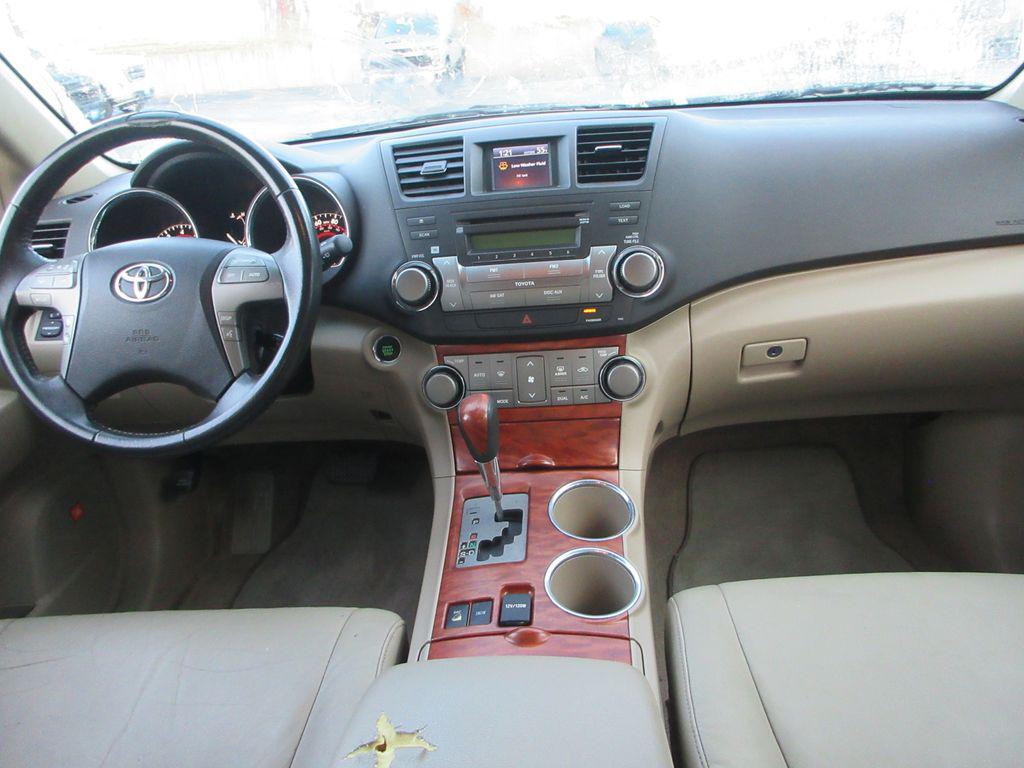 used 2009 Toyota Highlander car, priced at $9,700