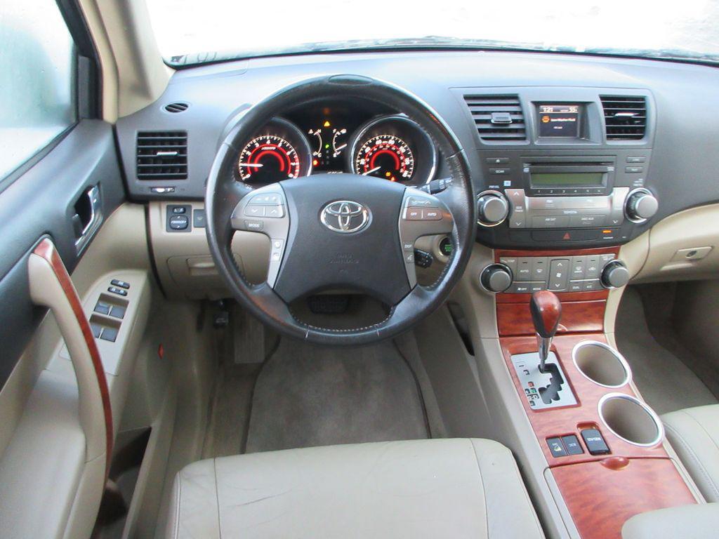 used 2009 Toyota Highlander car, priced at $9,700
