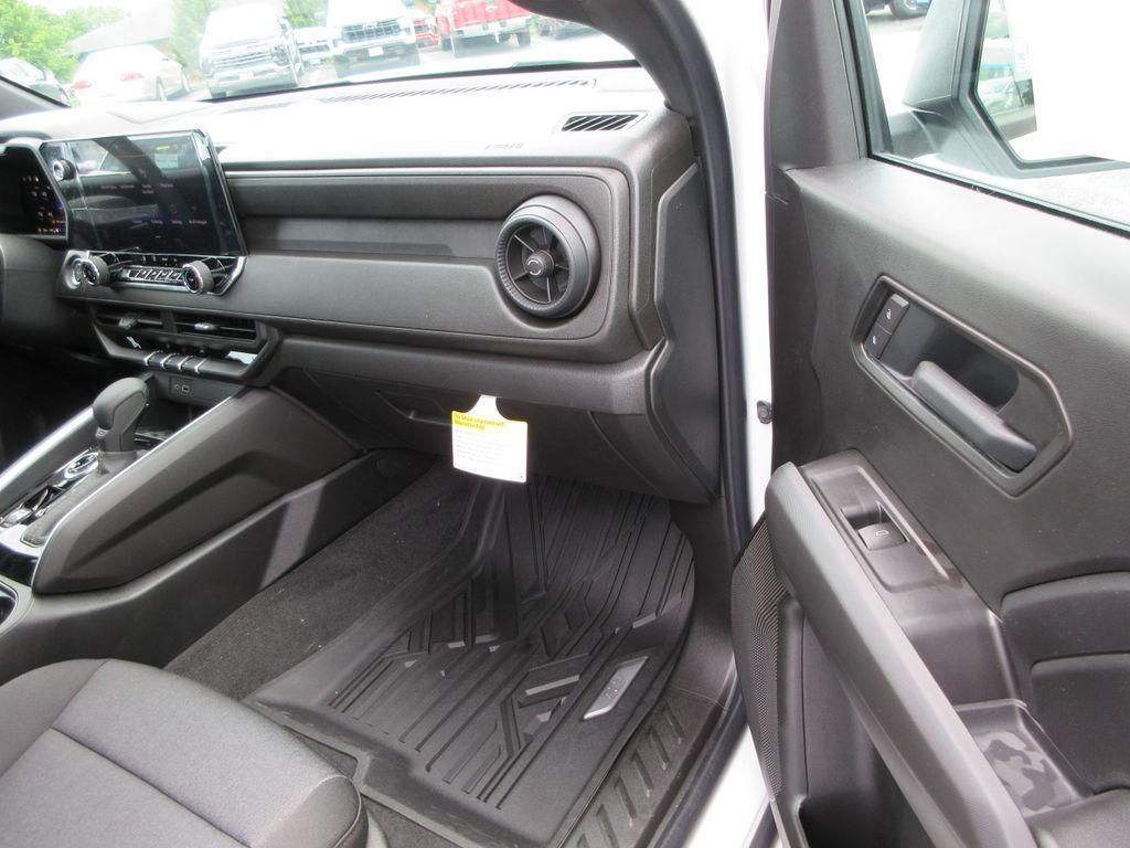 new 2026 Chevrolet Colorado car, priced at $38,218