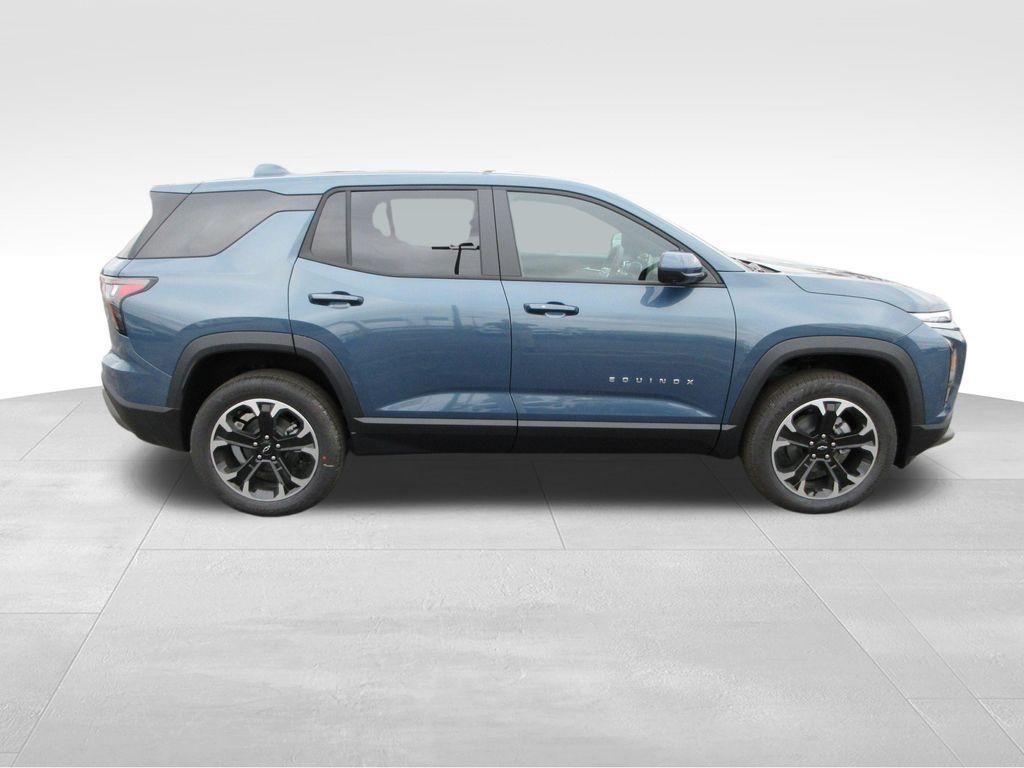 new 2026 Chevrolet Equinox car, priced at $30,757
