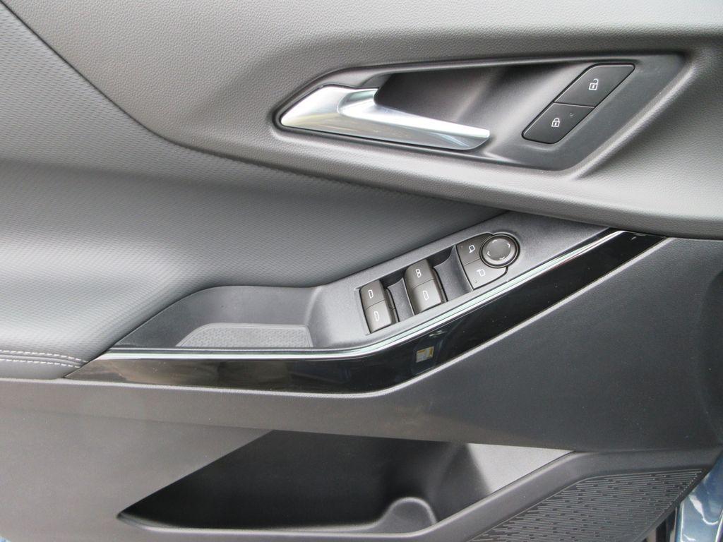 new 2026 Chevrolet Equinox car, priced at $30,757