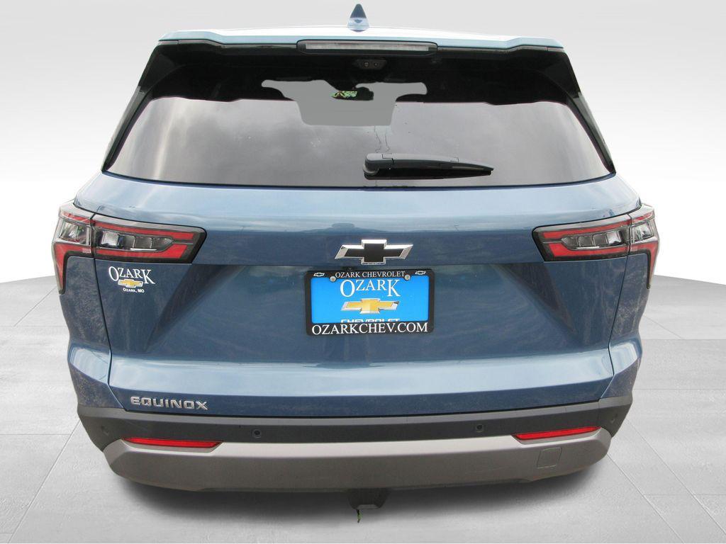 new 2026 Chevrolet Equinox car, priced at $29,308
