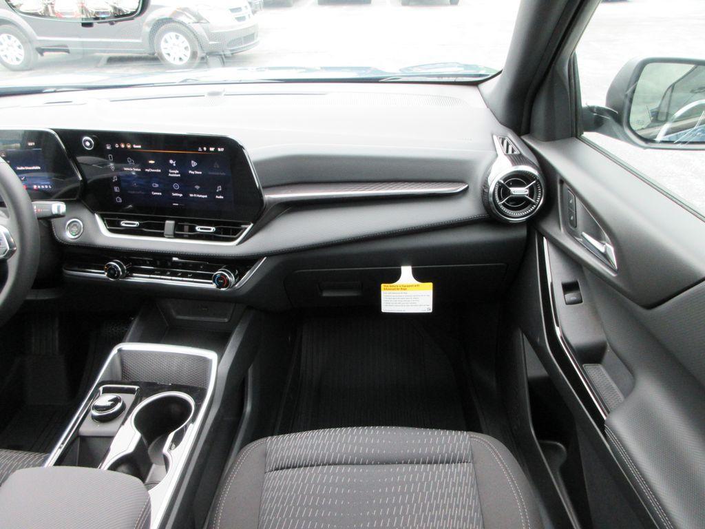 new 2026 Chevrolet Equinox car, priced at $30,757