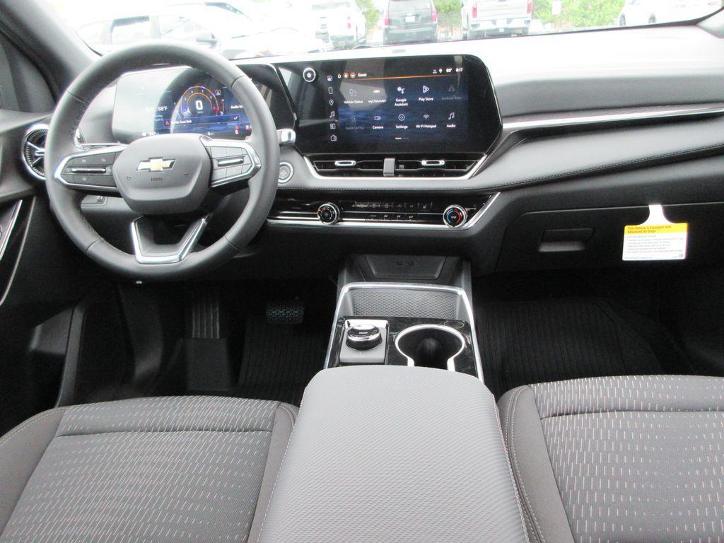new 2026 Chevrolet Equinox car, priced at $30,757