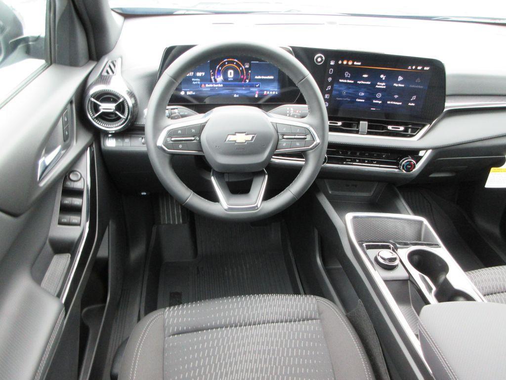 new 2026 Chevrolet Equinox car, priced at $30,757