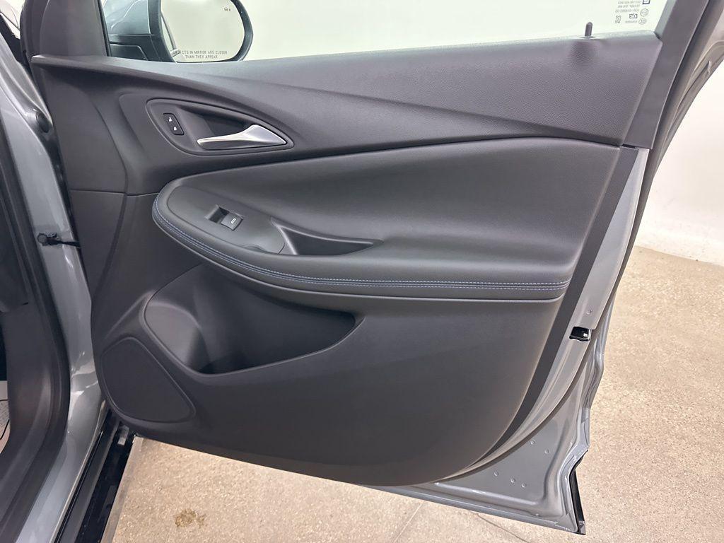 new 2026 Buick Encore GX car, priced at $31,012