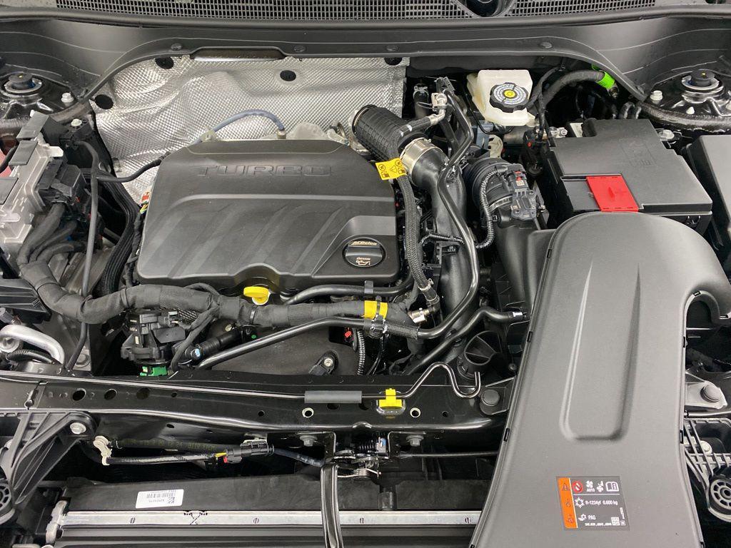 new 2025 Buick Envista car, priced at $27,485