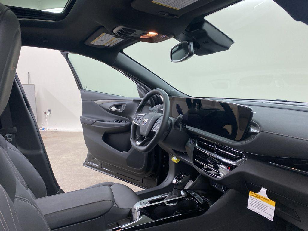 new 2025 Buick Envista car, priced at $27,485