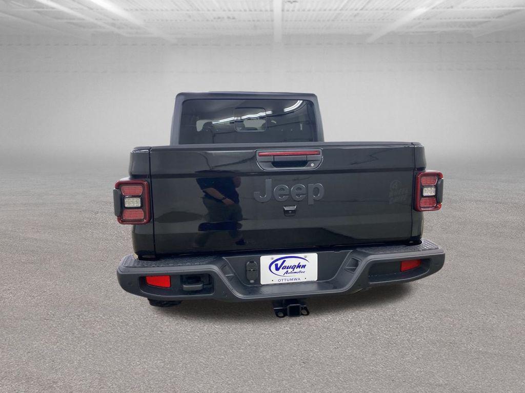 new 2025 Jeep Gladiator car, priced at $41,299